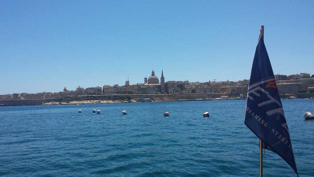Boat Ms Cutty Jean Hotel Sliema Eksteriør billede