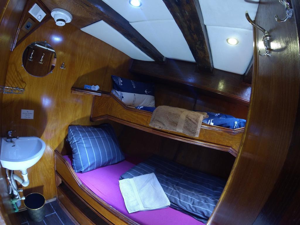 Boat Ms Cutty Jean Hotel Sliema Værelse billede