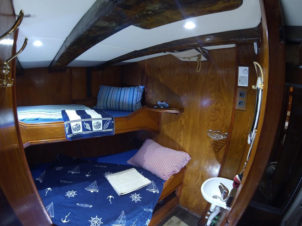 Boat Ms Cutty Jean Hotel Sliema Værelse billede
