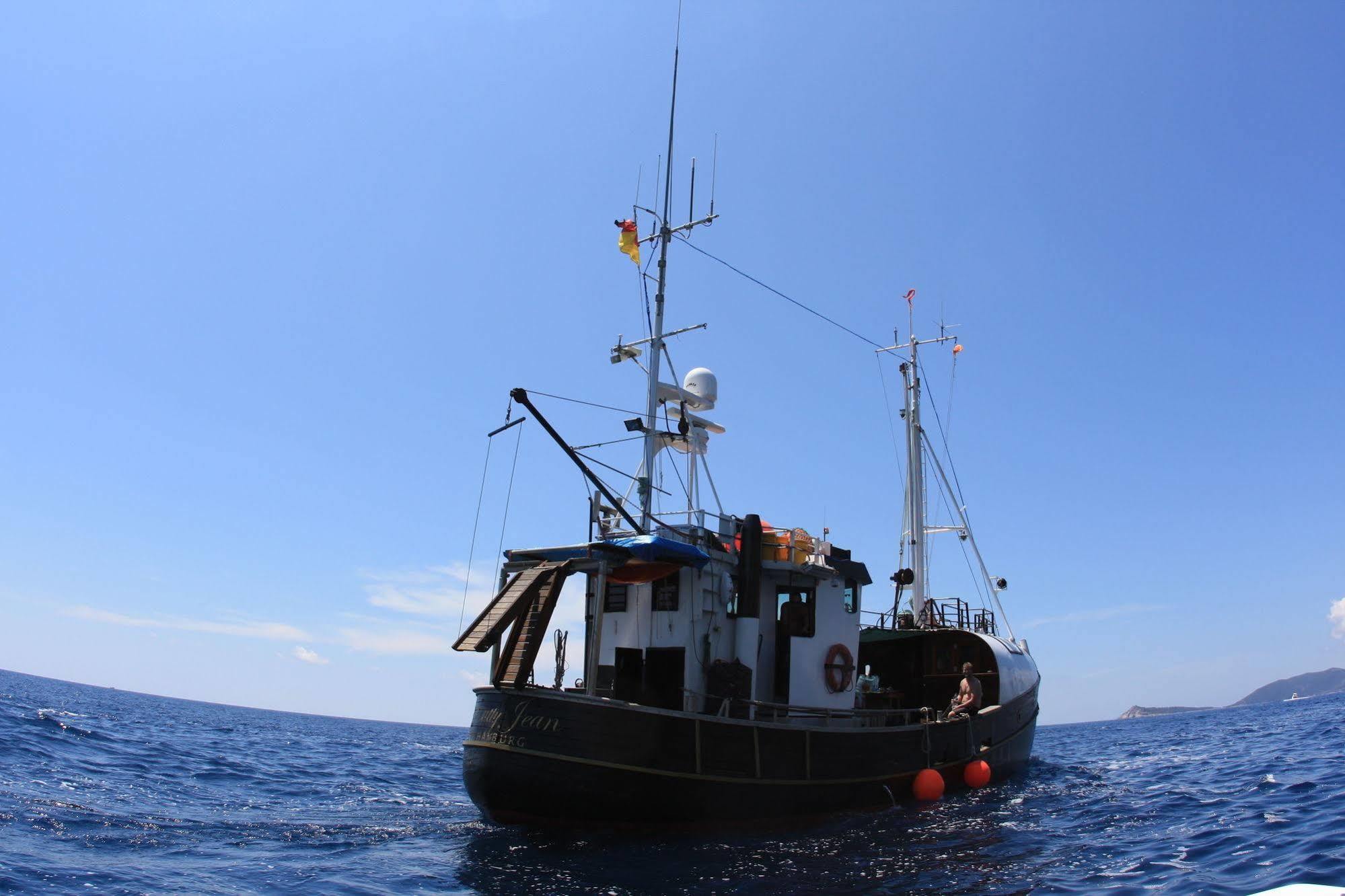 Boat Ms Cutty Jean Hotel Sliema Eksteriør billede